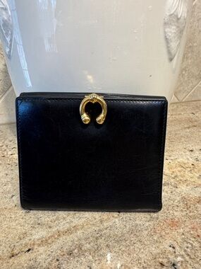 GUCCI Black Leather Compact Wallet with Gold Horseshoe Clasp